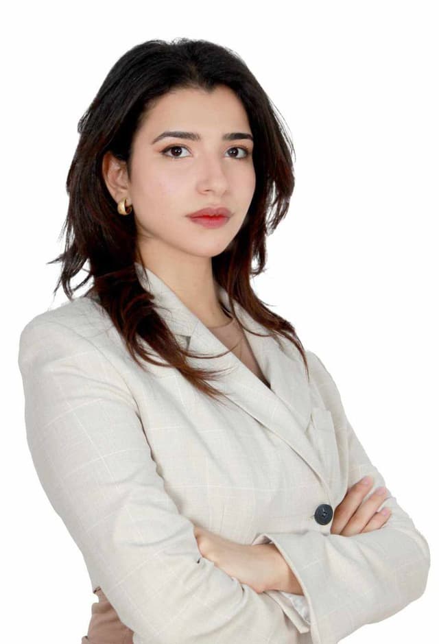Esra Zitouni - Fullstack Developer